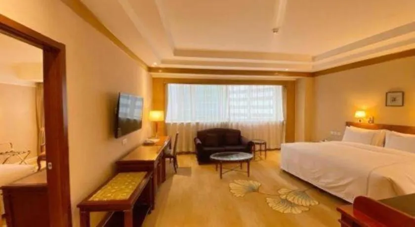 Bed in Jianguo Garden Hotel