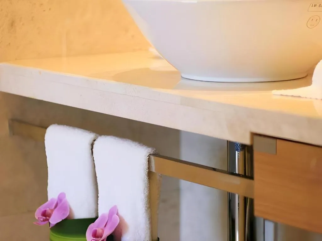 Seaview Gleetour Hotel Shenzhen Eastwing building