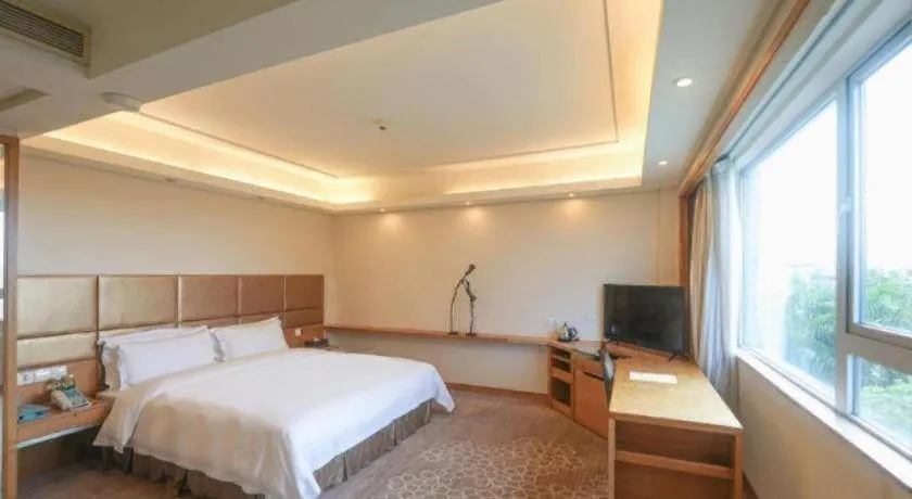 Bed in Seaview Gleetour Hotel Shenzhen Eastwing building