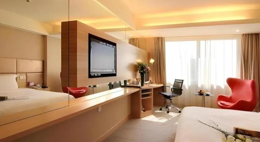 Bed in Seaview Gleetour Hotel Shenzhen Eastwing building