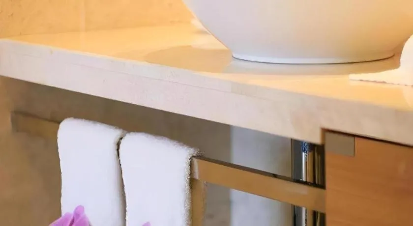 Seaview Gleetour Hotel Shenzhen Eastwing building