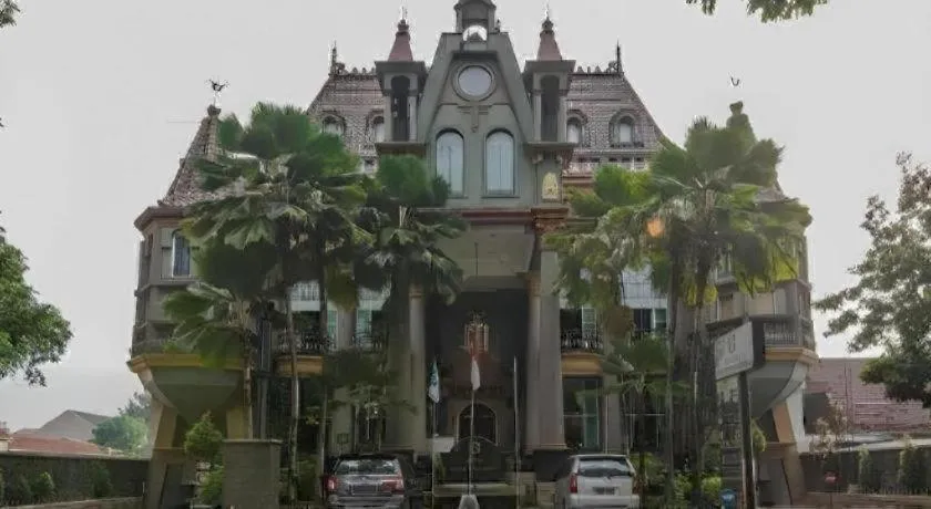 Gajahmada Graha Hotel