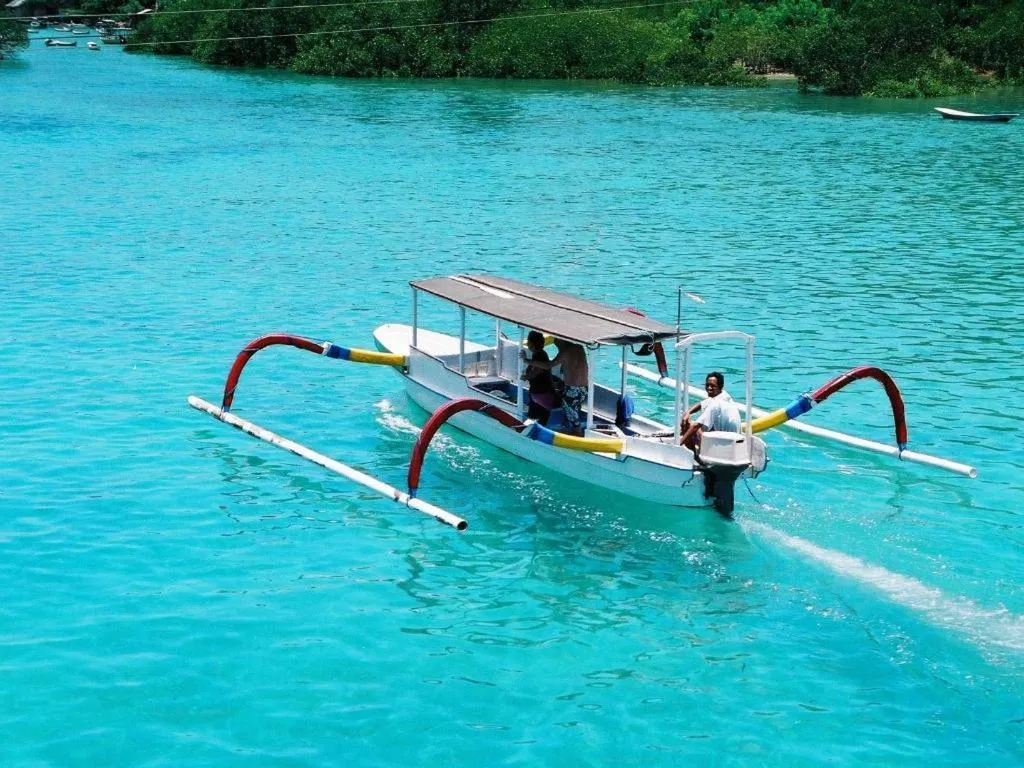 Batu Karang Lembongan Resort & Spa