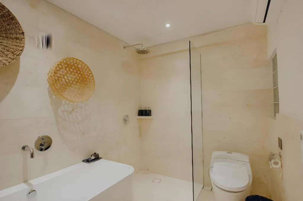 Batu Karang Lembongan Resort & Spa