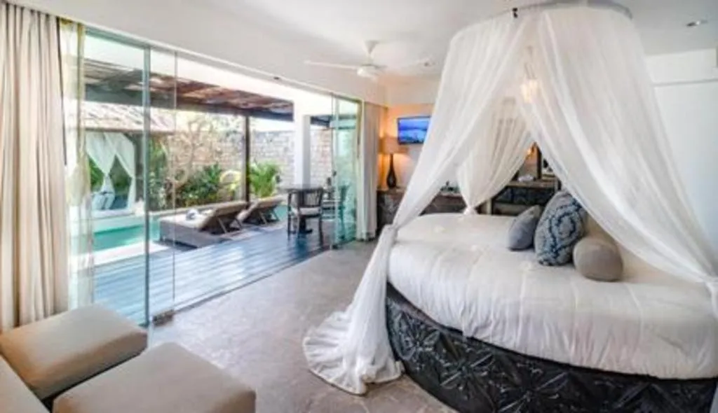 Bed in Batu Karang Lembongan Resort & Spa