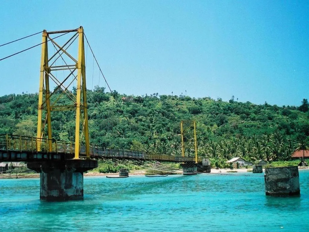 Batu Karang Lembongan Resort & Spa