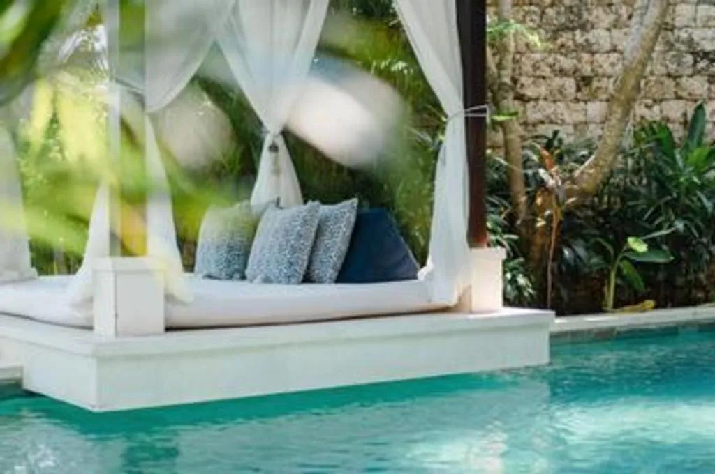 Batu Karang Lembongan Resort & Spa