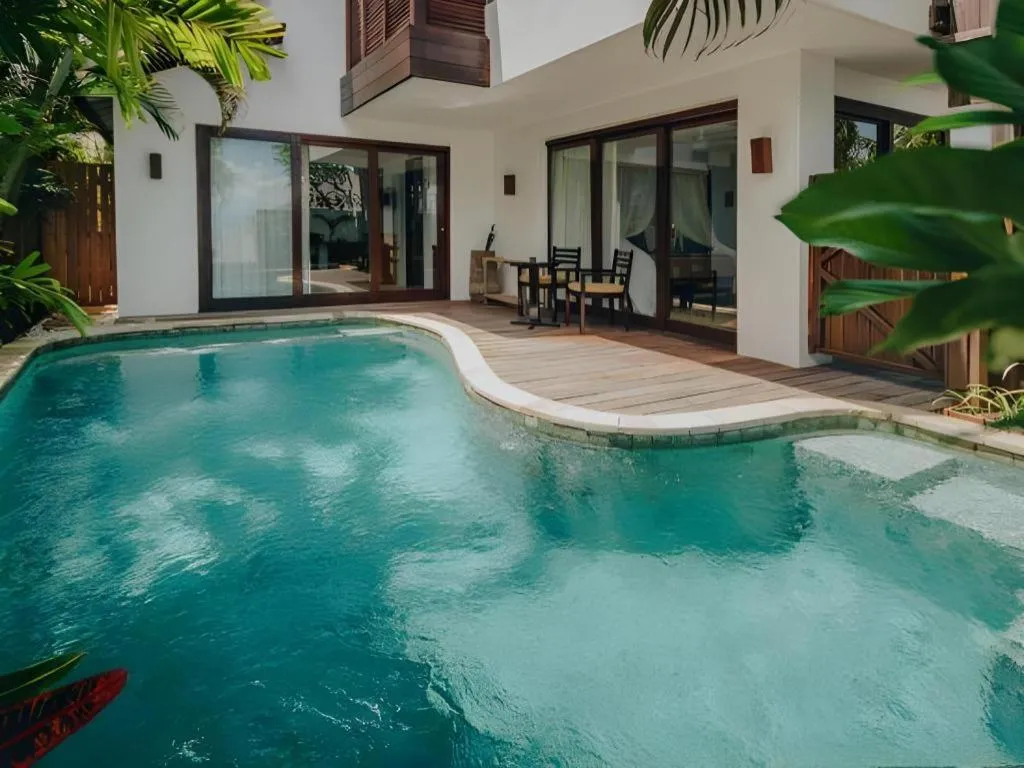 Batu Karang Lembongan Resort & Spa