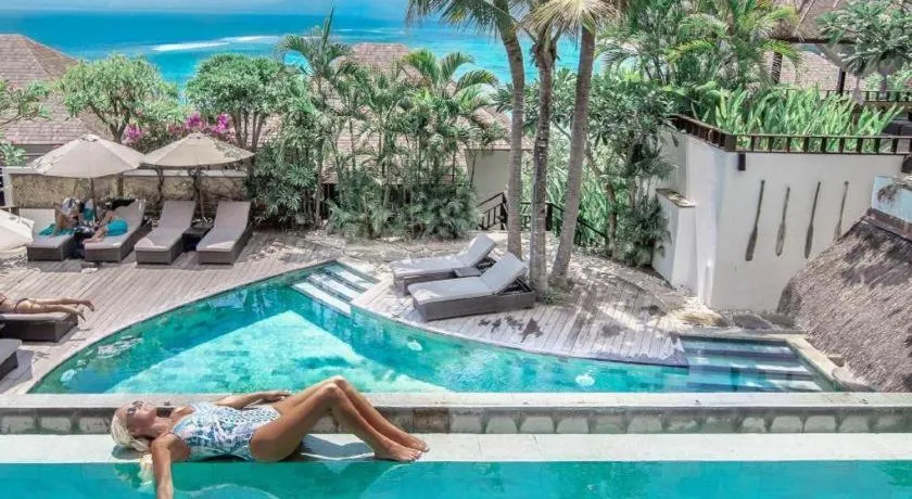 Batu Karang Lembongan Resort & Spa