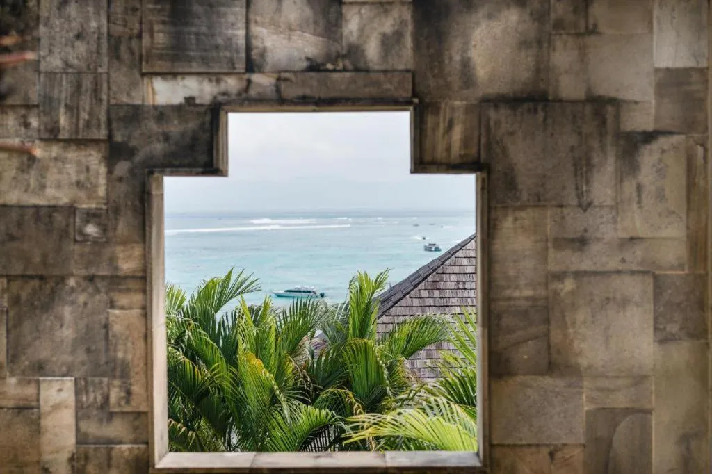 Batu Karang Lembongan Resort & Spa