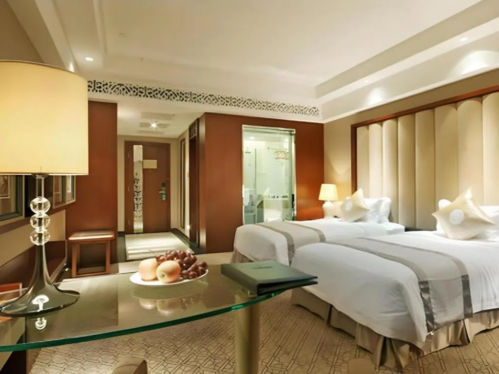 Bed in Yihe Grand Hotel