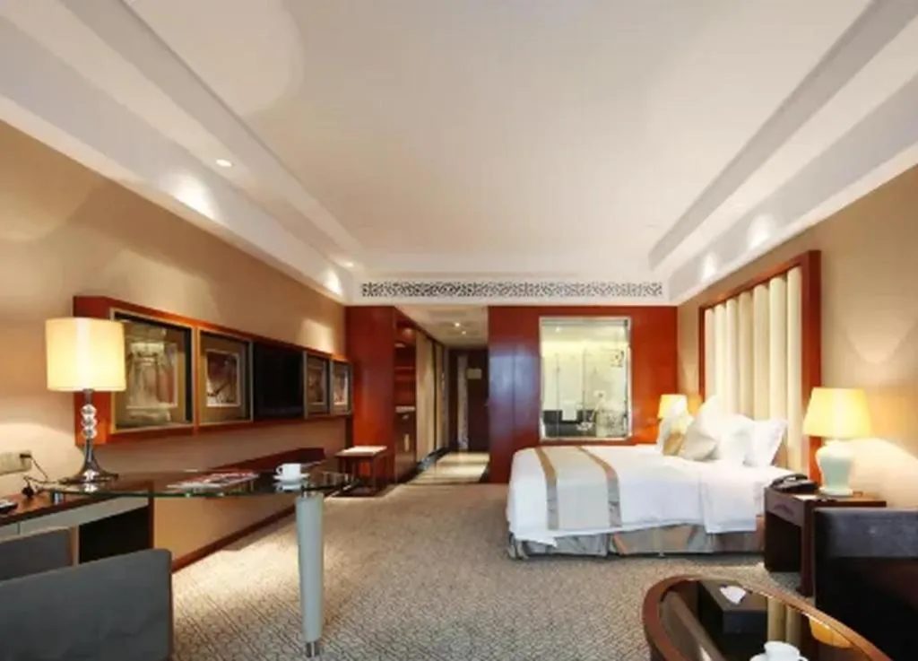 Bed in Yihe Grand Hotel