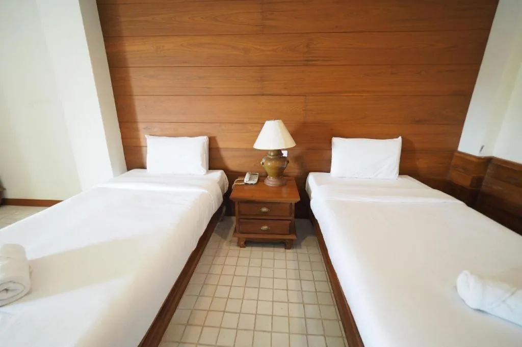 Bed in Fah Place Hotel