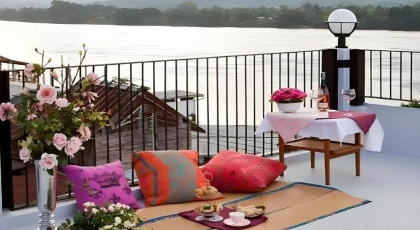 The Royal Chiangkhan Boutique Hotel