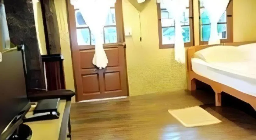 Bed in Chiang Dao Hut