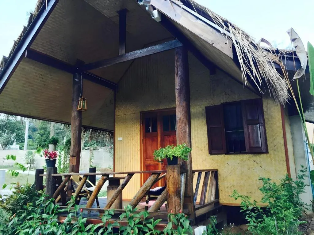 Chiang Dao Hut