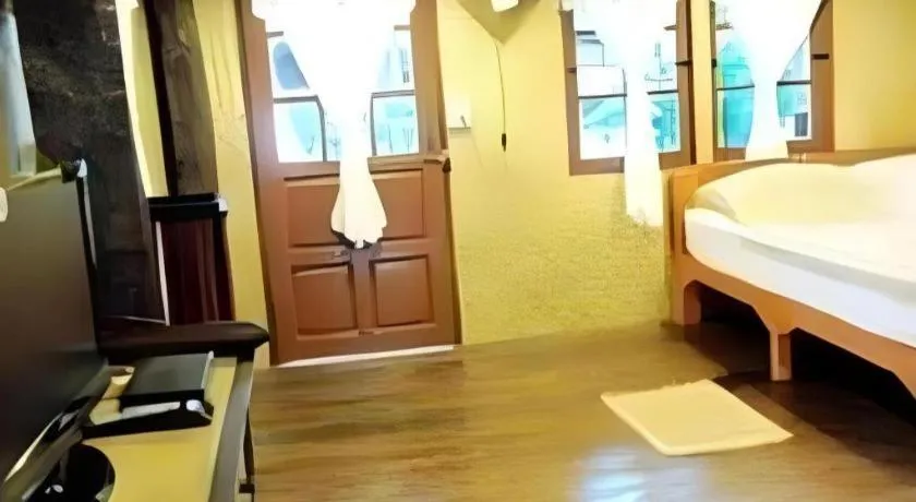 Bed in Chiang Dao Hut