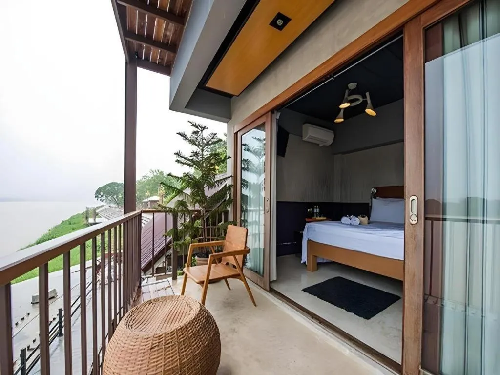 Chic Chiangkhan Hotel