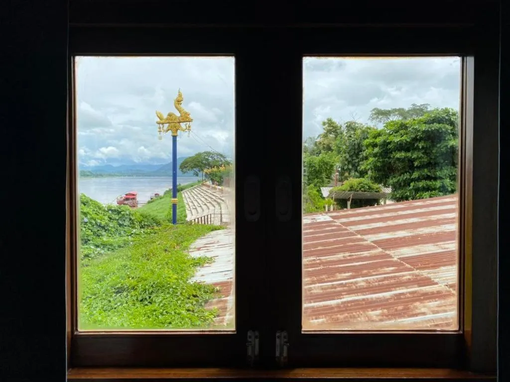 Chic Chiangkhan Hotel