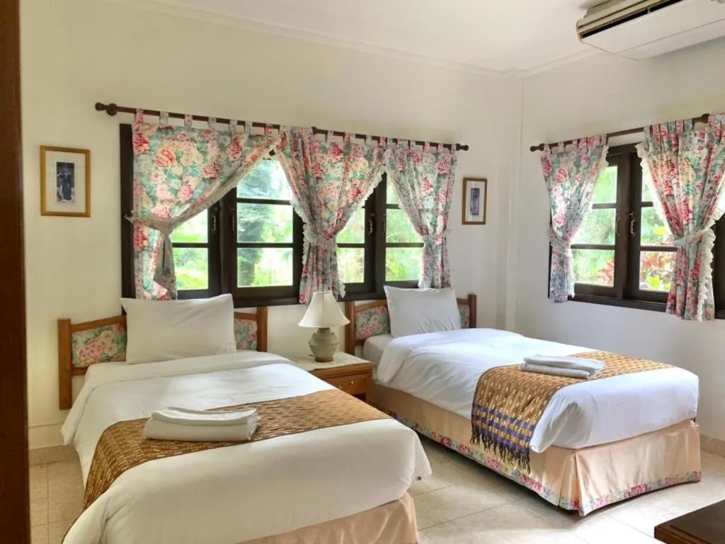 Bed in Sida Resort Hotel Nakhon Nayok