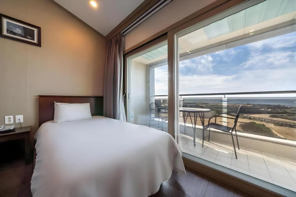 Bed in Sea View Hotel