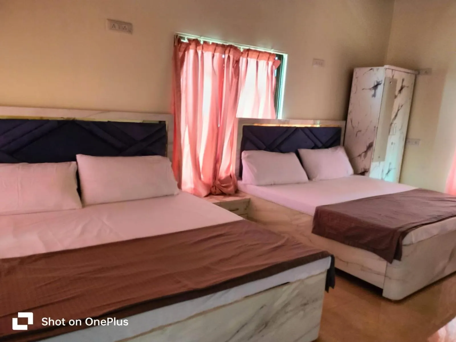 Photo of the whole room, Bed in The Malshej Mist