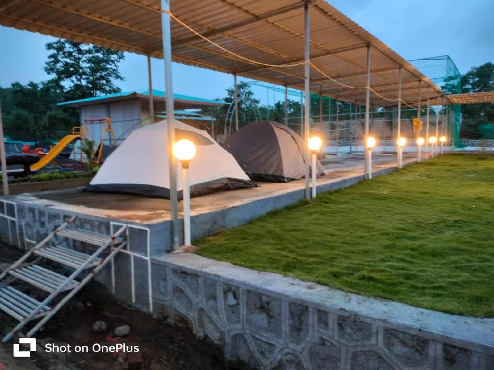 Area and facilities in The Malshej Mist