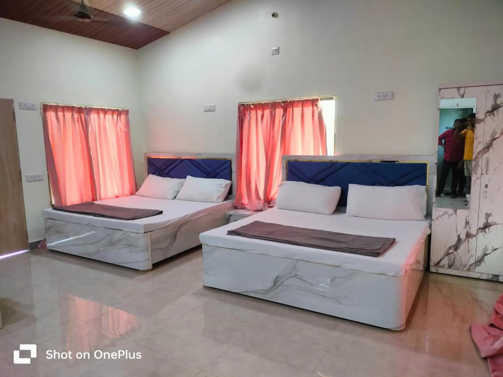 Bedroom, Bed in The Malshej Mist