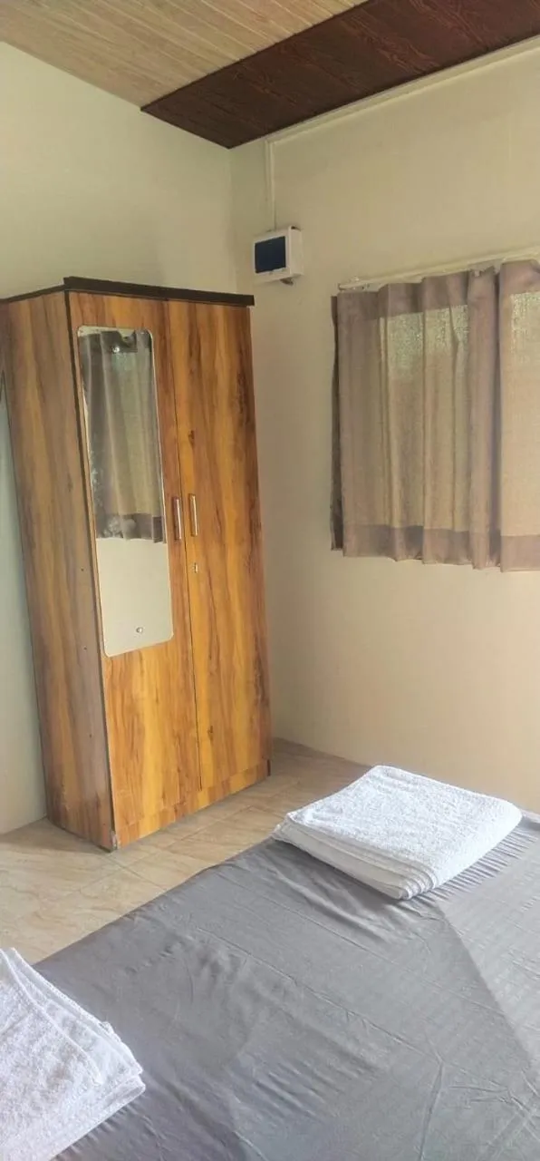 Bedroom, Bed in The Malshej Mist