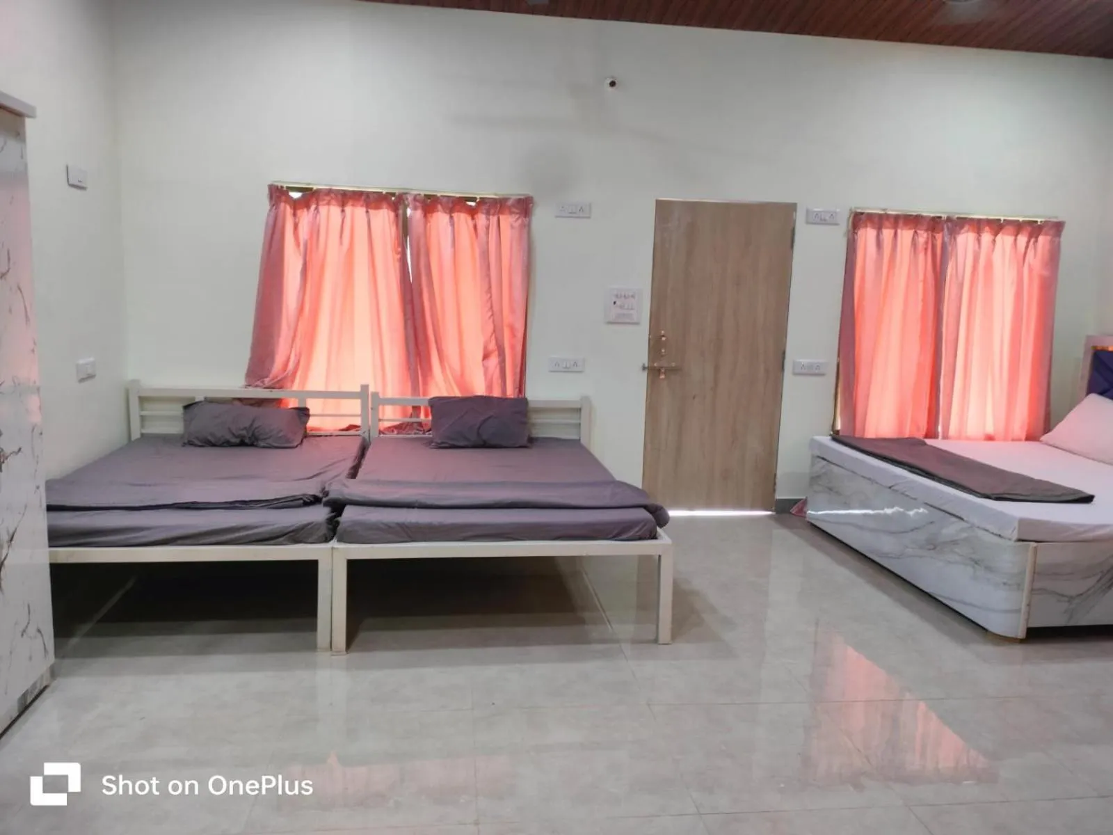 Bedroom, Bed in The Malshej Mist