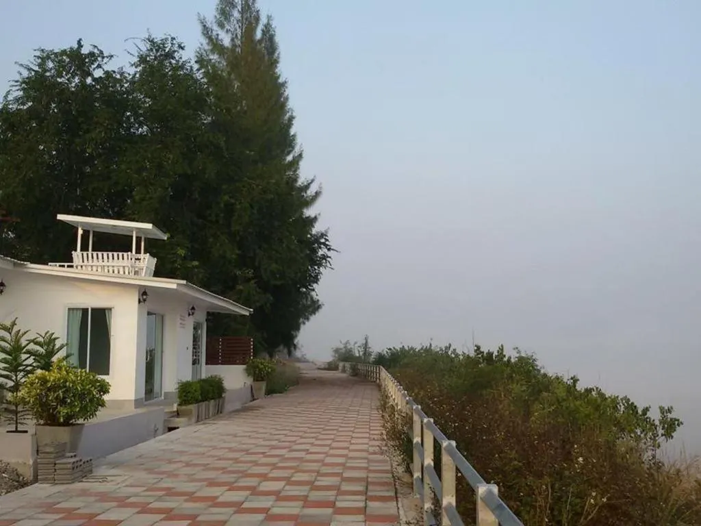 Aenguy Sabey Chiangkhan Homestay