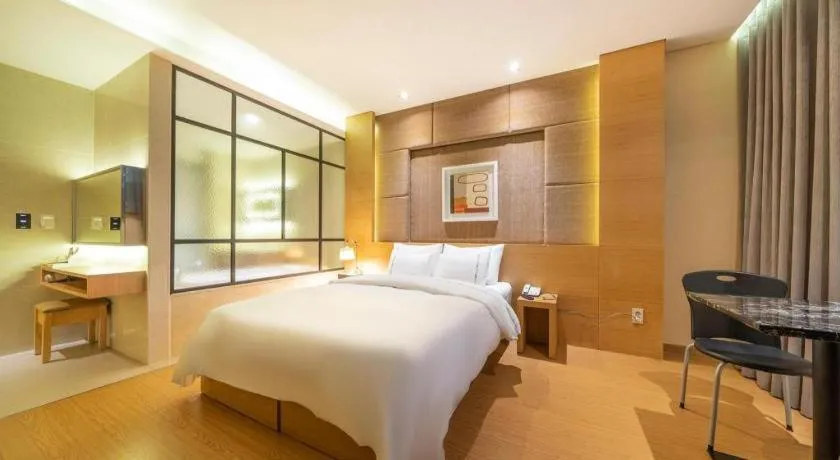Bed in Business Design Hotel LUV