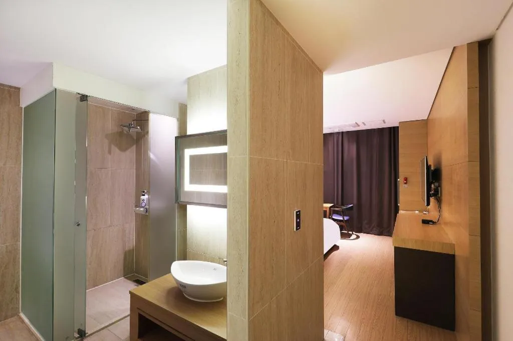 Business Design Hotel LUV