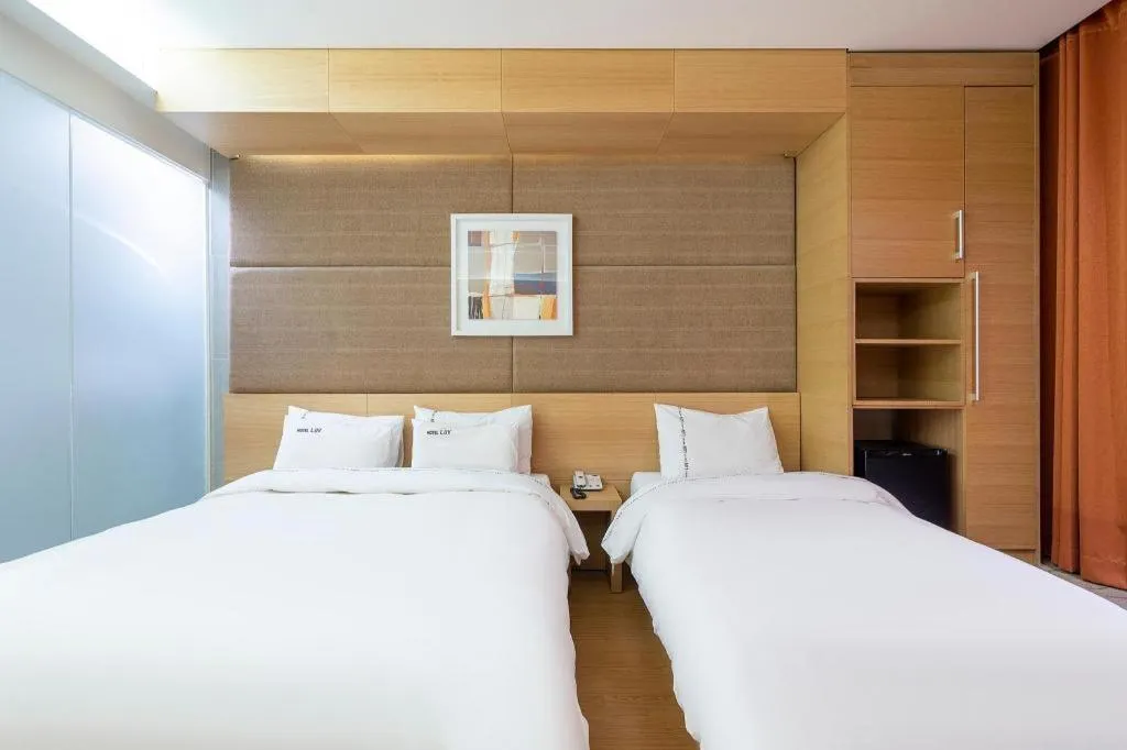 Bed in Business Design Hotel LUV