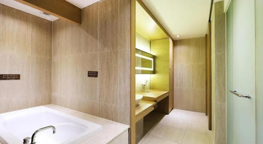 Bed in Business Design Hotel LUV