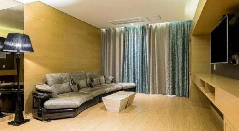 Business Design Hotel LUV