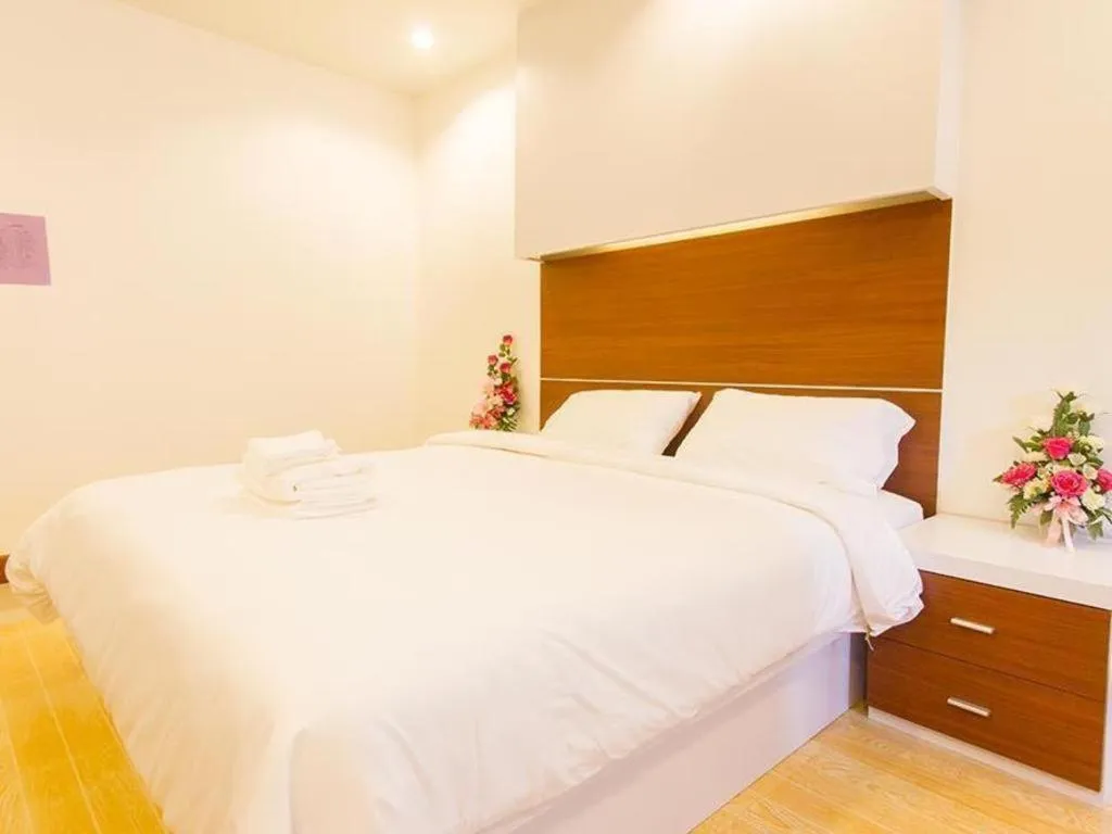 Bed in Orchid Residence