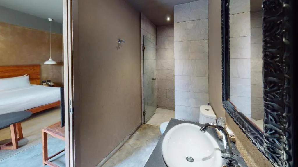 Monaz River Kwai Kanchanaburi