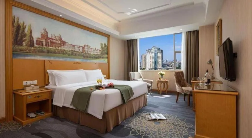 Bed in Vienna Hotel Guangzhou Panyu Shiqiao Center Branch