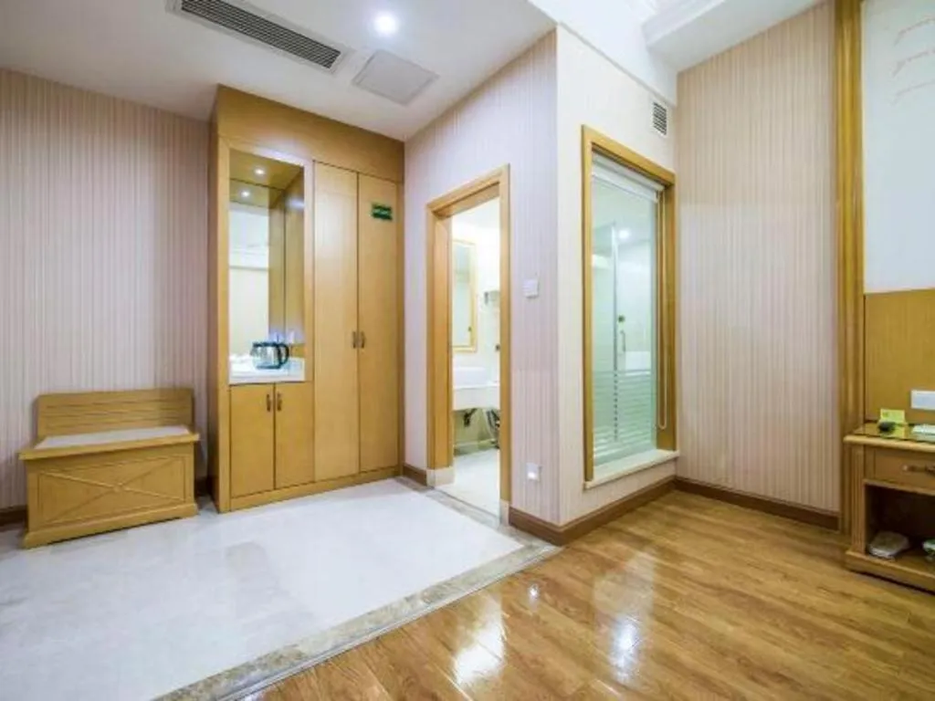 Bed in Vienna Hotel Guangzhou Panyu Shiqiao Center Branch