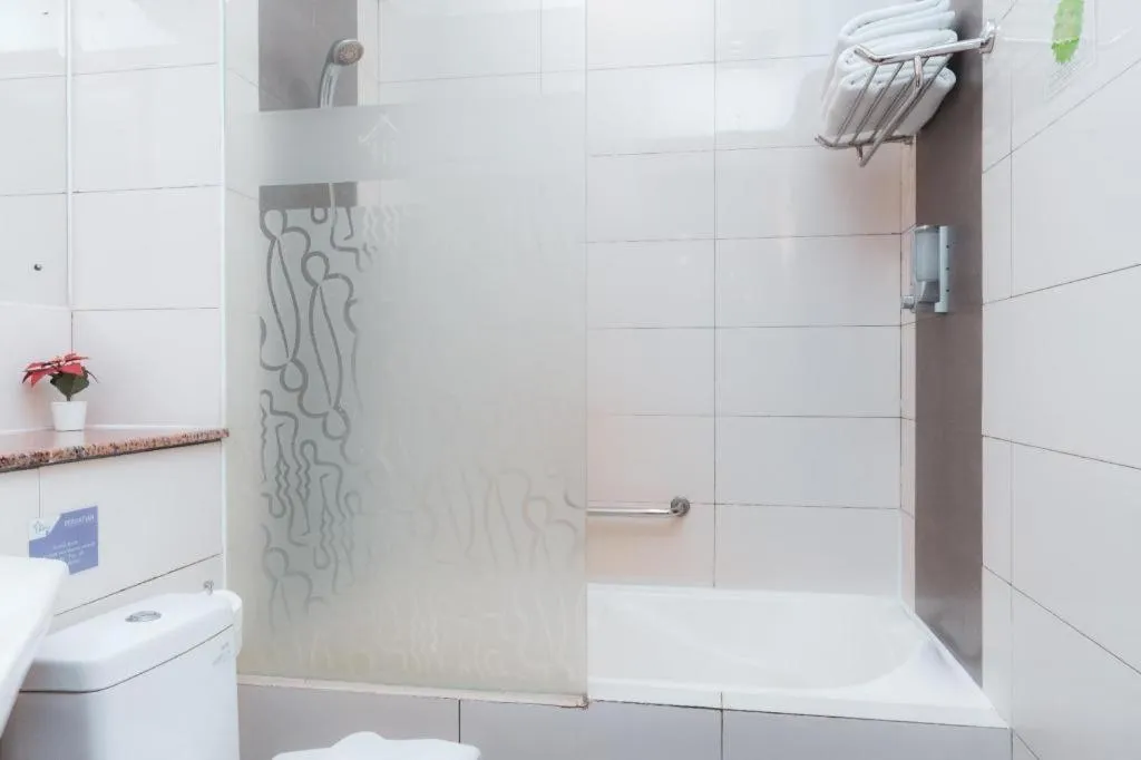 Hotel Tibera Taman Cibeunying