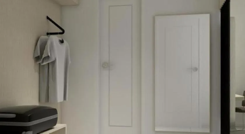 Zoom Dharmahusada Hotel