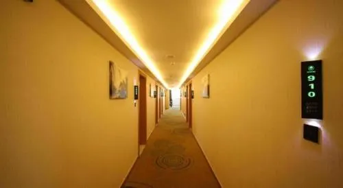 GreenTree Inn Qingyuan Qinghe Avenue Branch