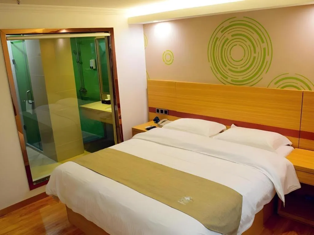 Bed in GreenTree Inn Qingyuan Qinghe Avenue Branch