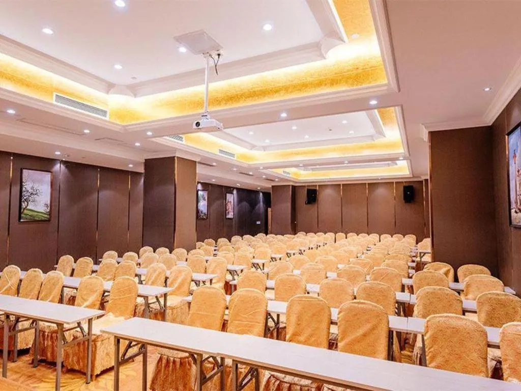 Vienna International Hotel Shanghai Dishui Lake Lingang Wanda