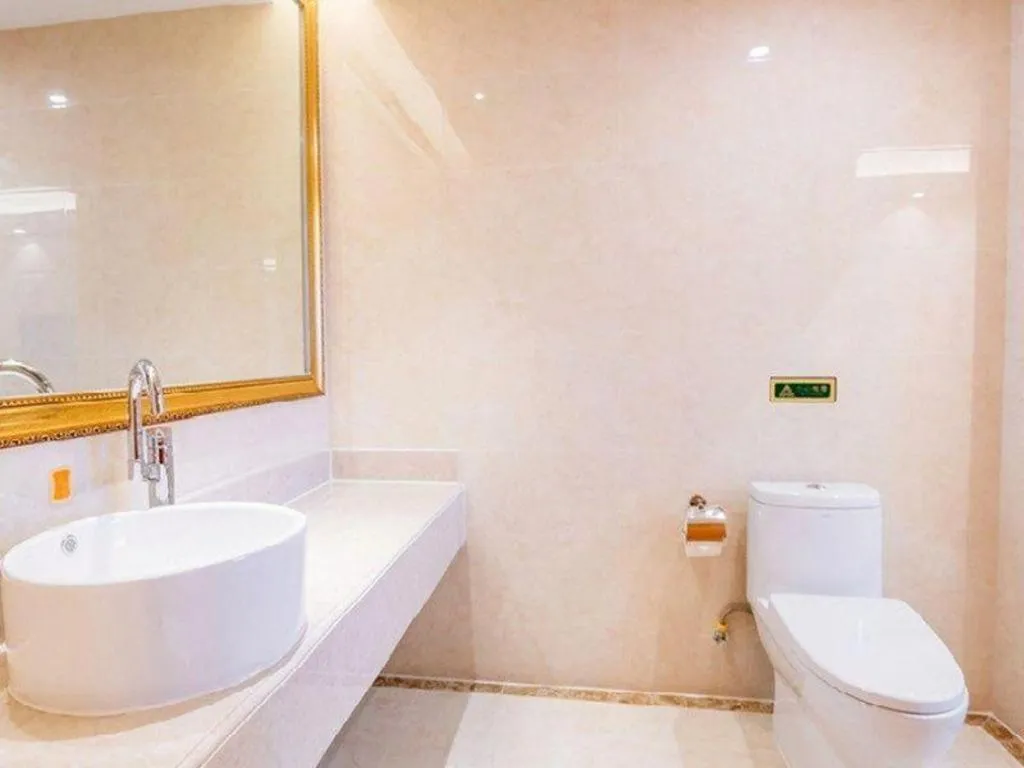 Vienna International Hotel Shanghai Dishui Lake Lingang Wanda