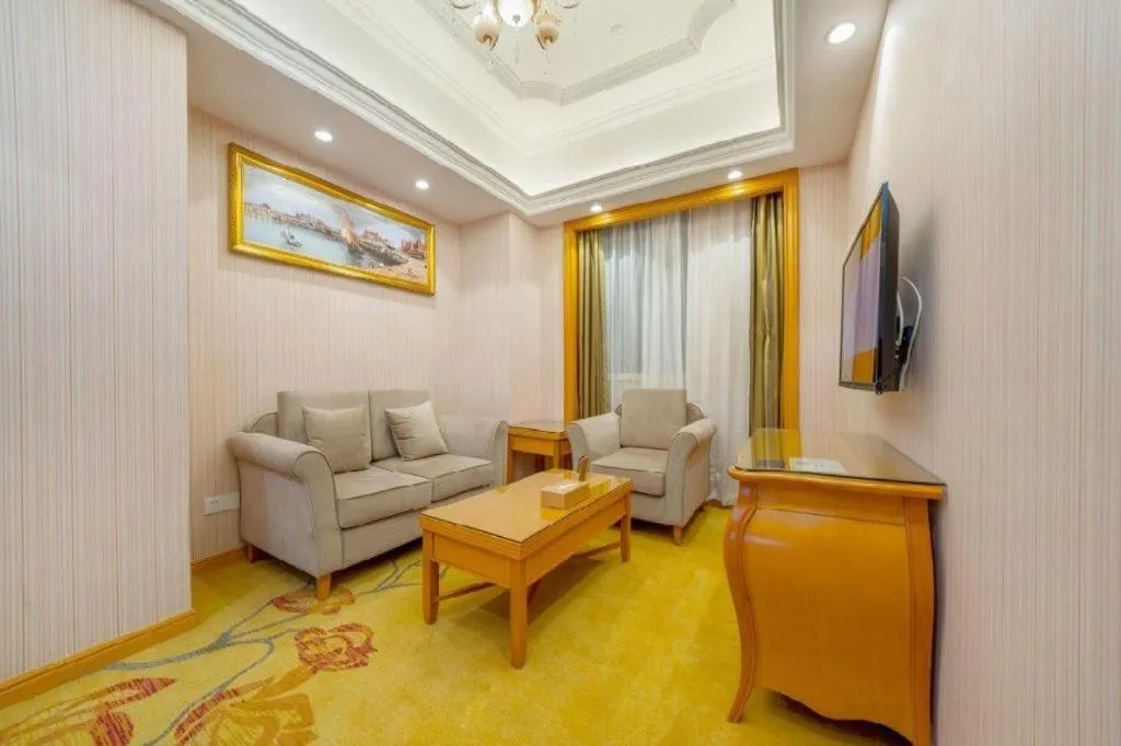 Vienna International Hotel Shanghai Dishui Lake Lingang Wanda