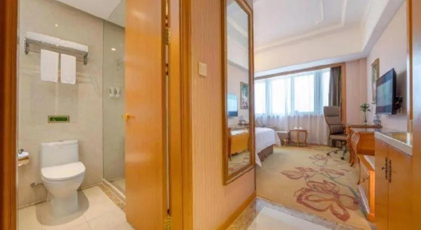 Vienna International Hotel Shanghai Dishui Lake Lingang Wanda