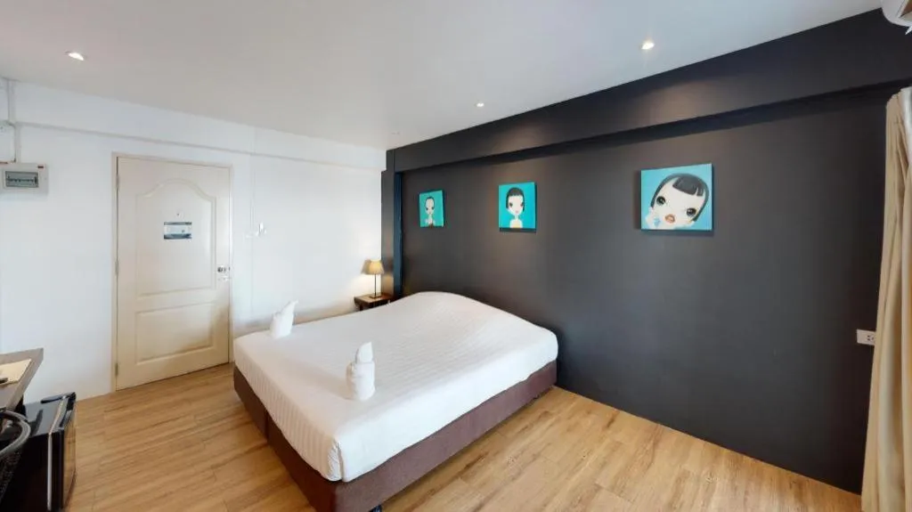 Bed in BR Hotel & Residence (Parking is available 250 meters away from the property)