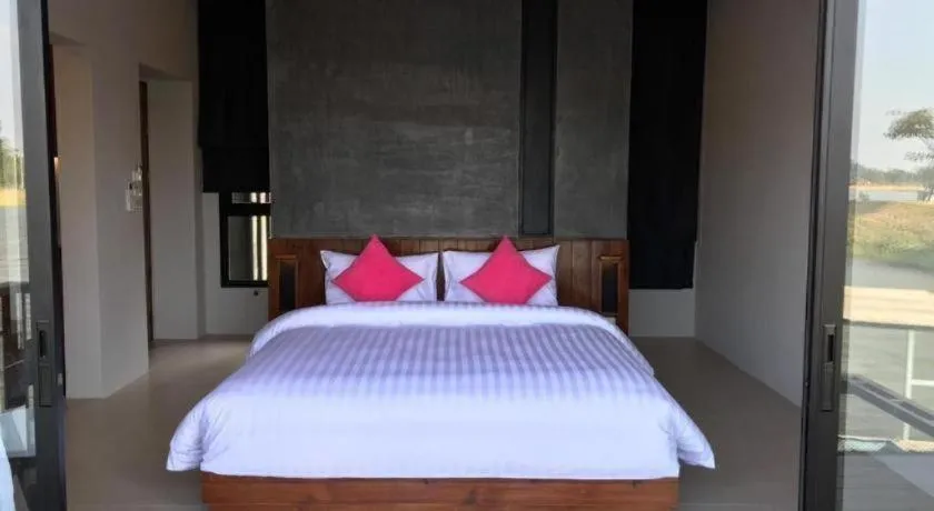Bed in Montoro Resort @Nongyaplong